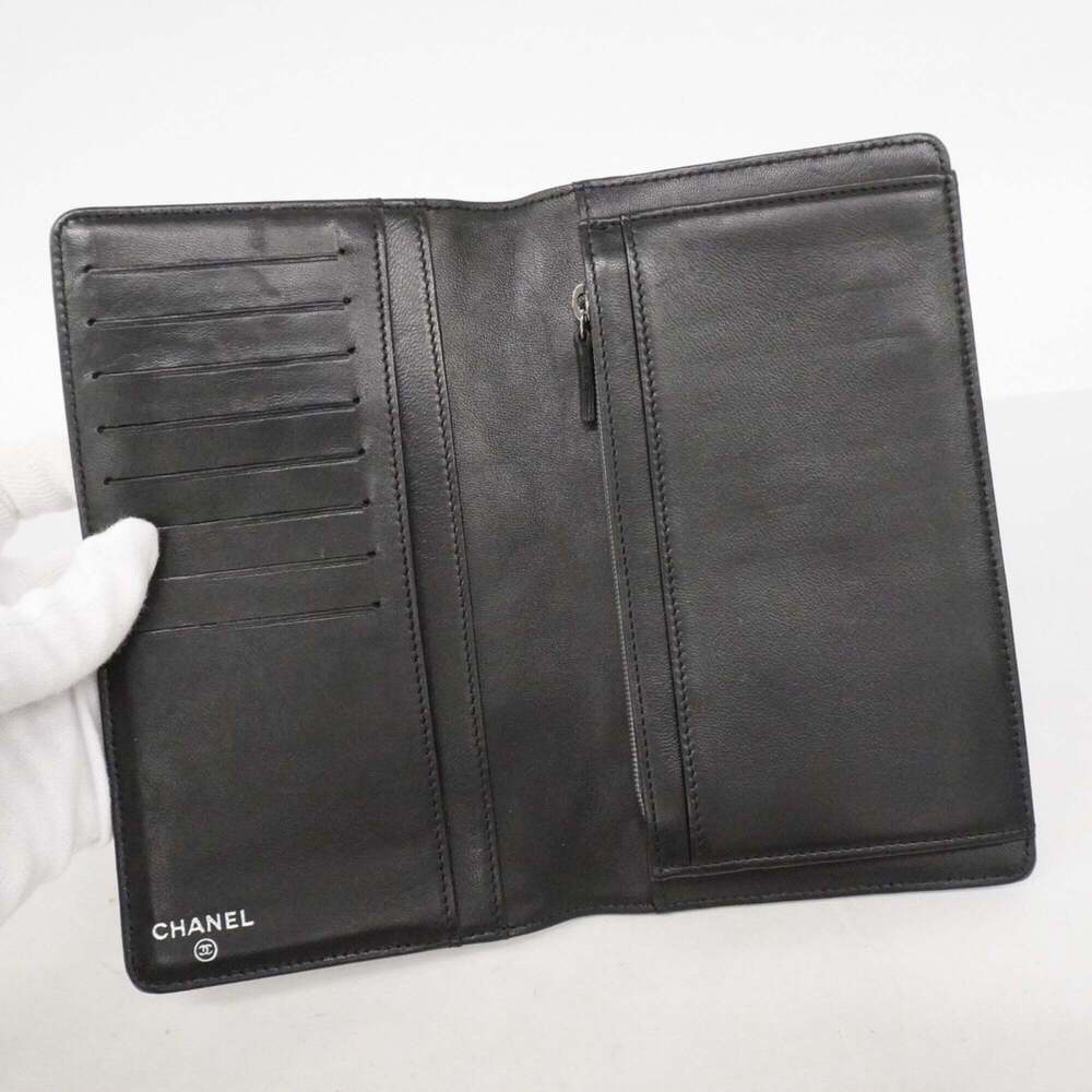 CHANEL Black Lambskin Leather Wallet - Picture 3 of 10